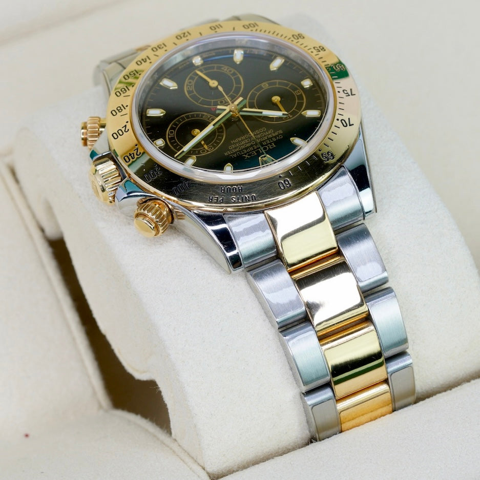 Rolex Daytona 116523 Black Dial Two-Tone Yellow Gold & Steel Fat Buckle 7 Digits Serial 40mm 2010