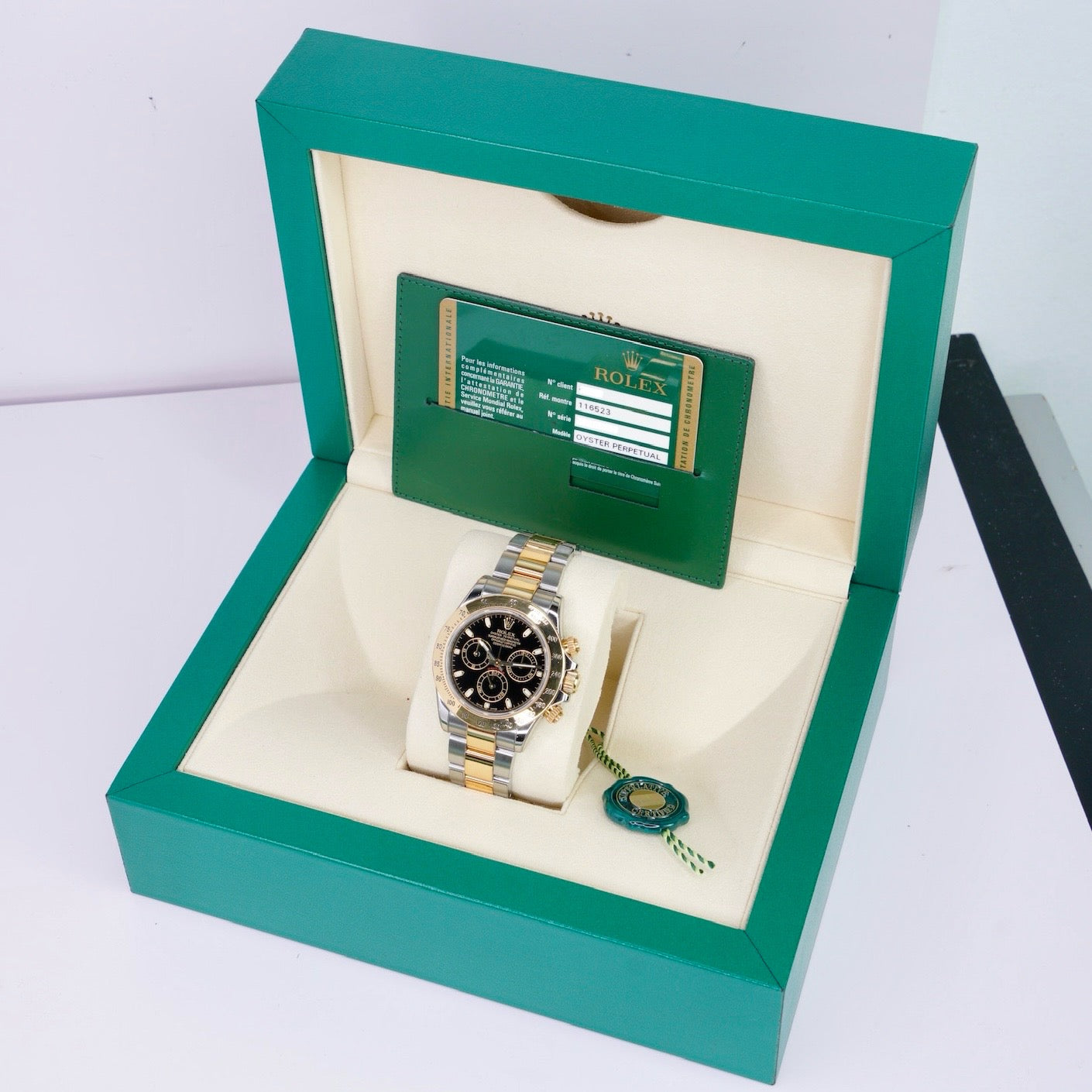 Rolex Daytona 116523 Black Dial Two-Tone Yellow Gold & Steel Fat Buckle 7 Digits Serial 40mm 2010