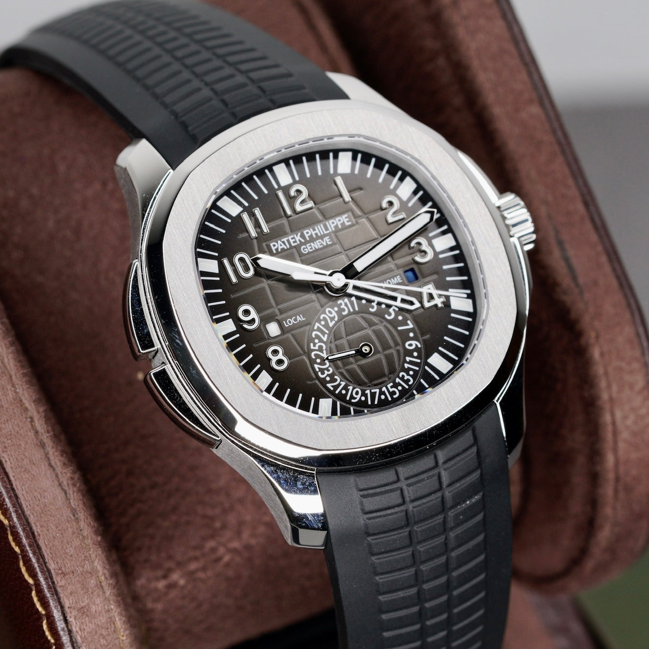 Patek Philippe Aquanaut Travel Time 5164A-001 “BLACK TRAVEL AQUA” Black Dial Stainless Steel Tropical Strap 2023