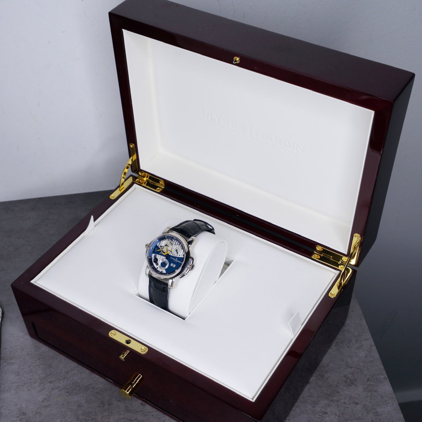 Ulysses Nardin 670-88/213 “SONATA” Dual Time White Gold Leather Strap