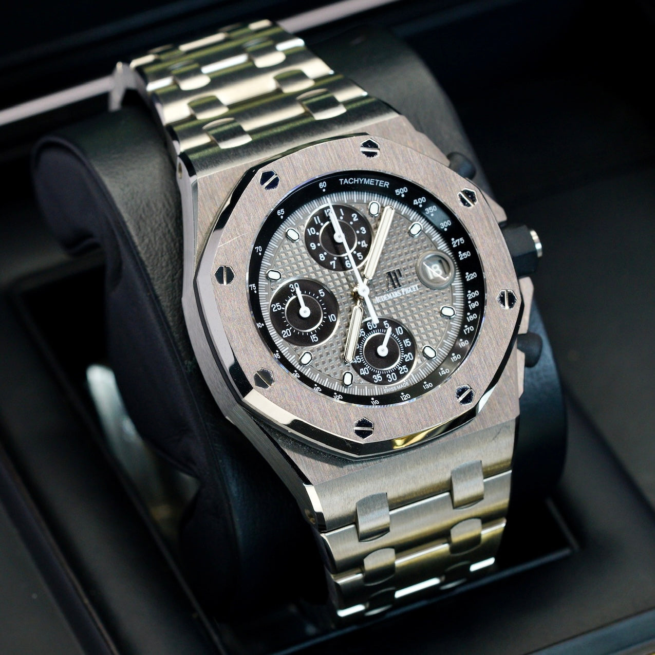 Audemars Piguet Royal Oak Offshore 26238TI.OO.2000TI.01 Grey Dial Chronograph Titanium 42mm