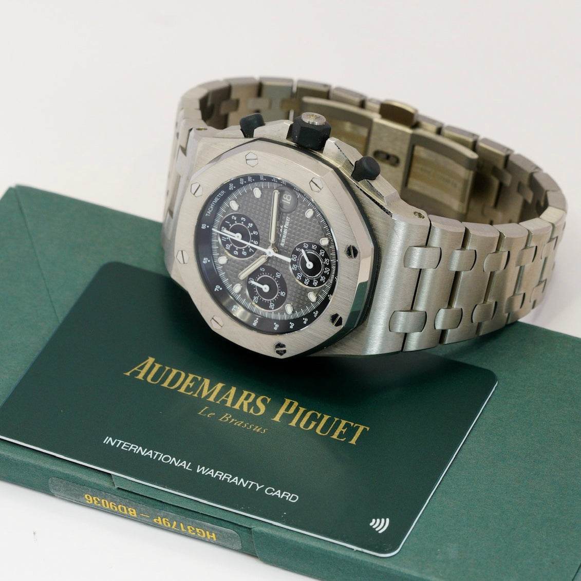 Audemars Piguet Royal Oak Offshore 26238TI.OO.2000TI.01 Grey Dial Chronograph Titanium 42mm