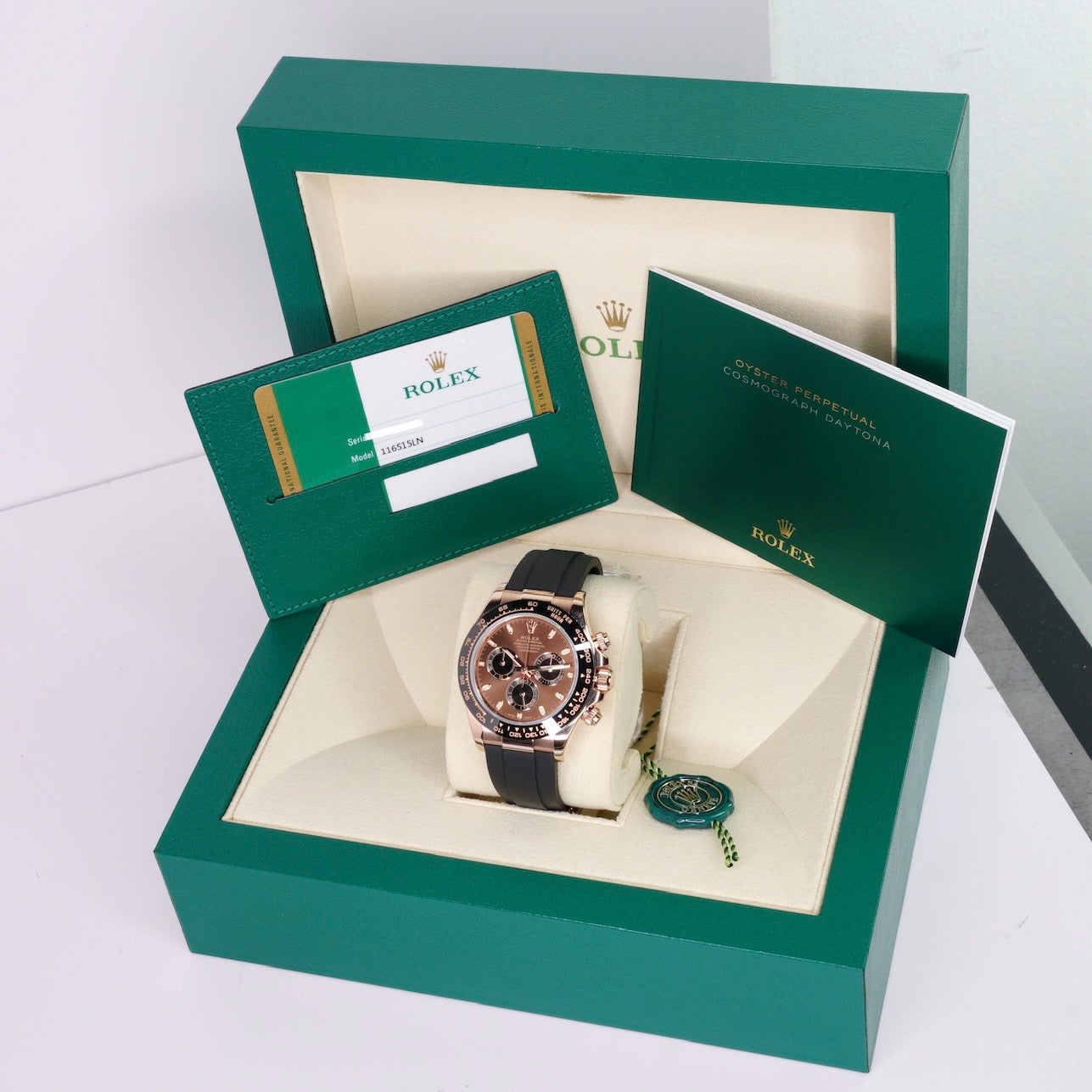Rolex Daytona 116515LN “CHOCOLATE” Brown Dial Black Subdials Rose Gold Oysterflex 40mm 2020