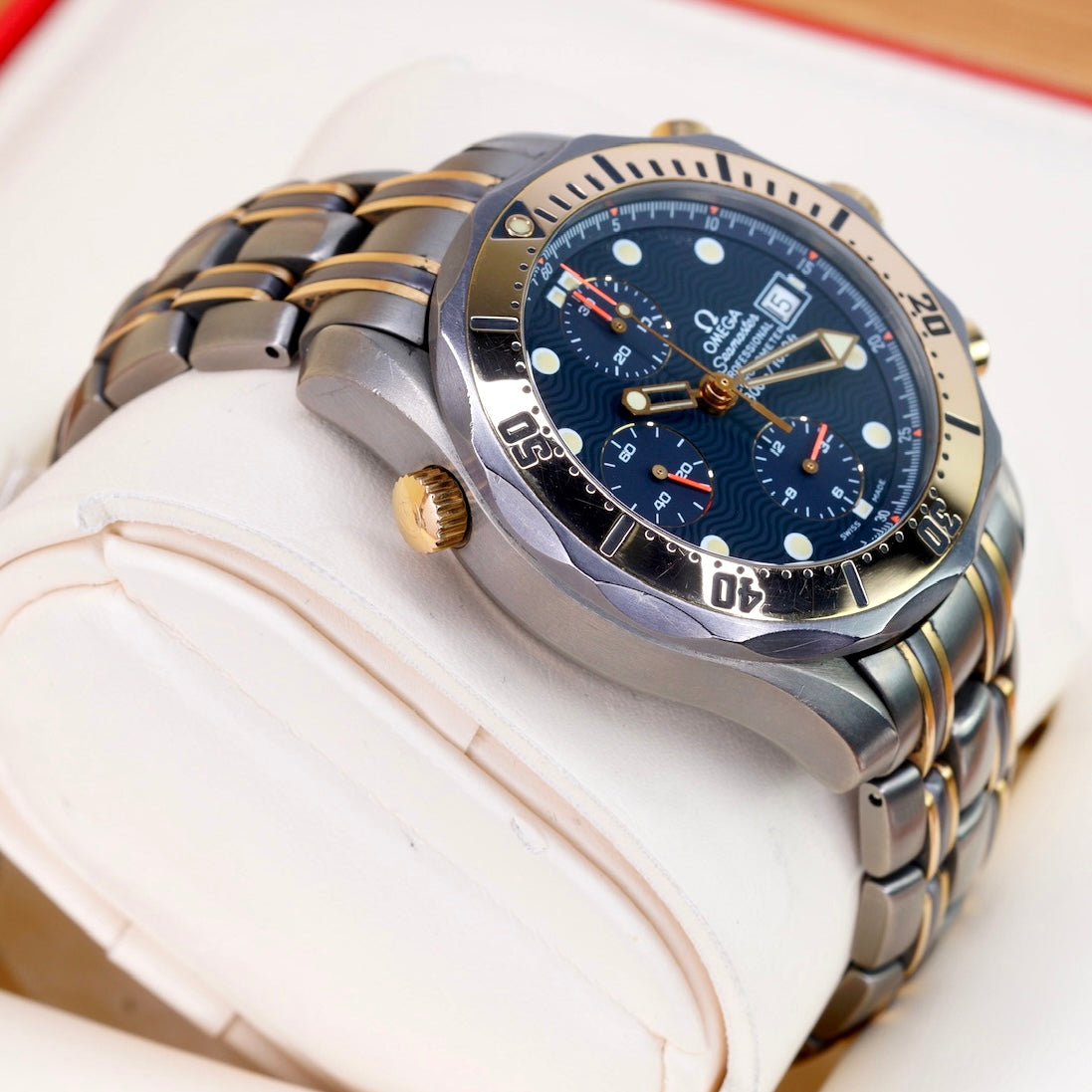 Omega Seamaster Diver 300M 2296.80.00 Blue Wave Dial Tridor Gold & Titanium & Tantalum Chronograph 42mm