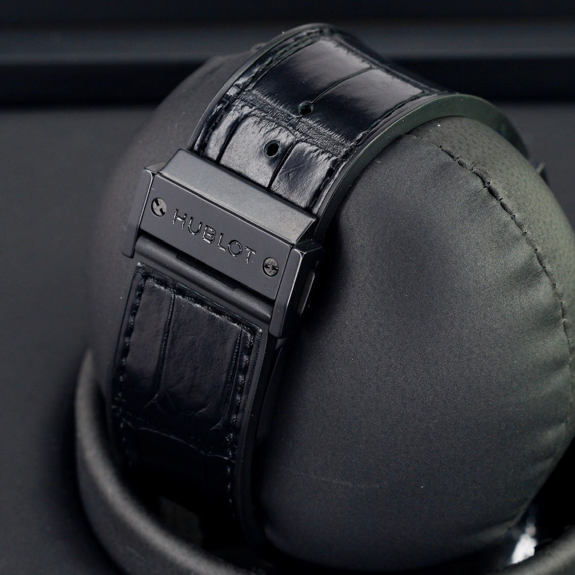 Hublot Classic Fusion Tourbillon 505.UC.0140.LR.SKULL “SKULL” Skeleton Dial Carbon Case 45mm Limited Edition 50 pieces