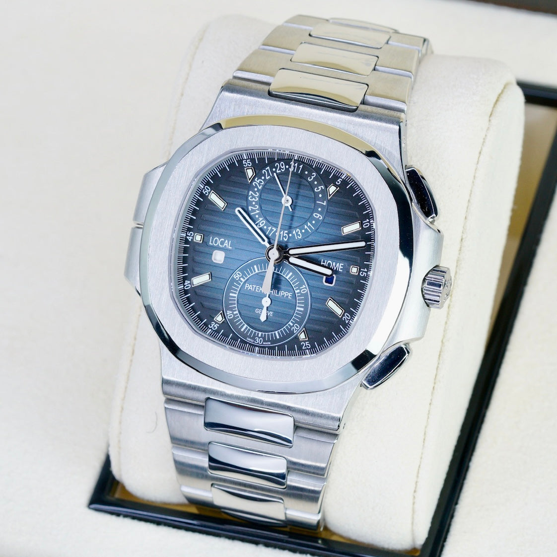 Patek Philippe Nautilus 5990/1A-001 “TRAVEL TIME” Service Blue Dial Stainless Steel 40.5mm 2018