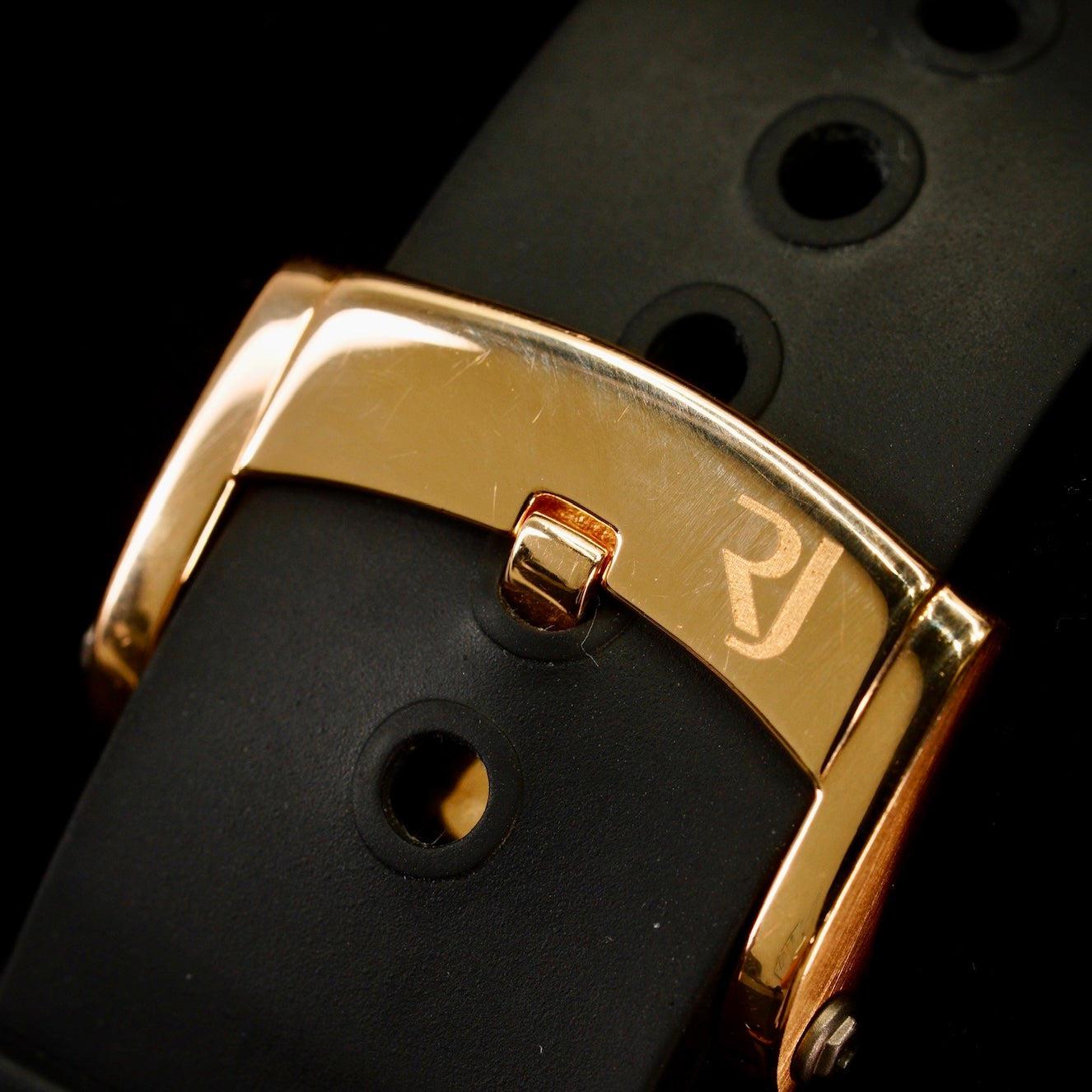 Romain Jerome Titanic-DNA T.OXY3.2222.00.BB Black Dial Rose Gold Rubber Strap 46mm