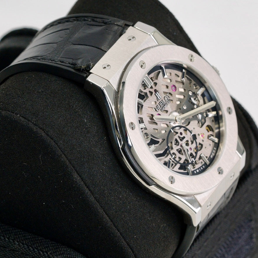 Hublot Classic Fusion 515.NX.0170.LR Ultra-Thin Skeleton Skeleton Dial Titanium 45mm