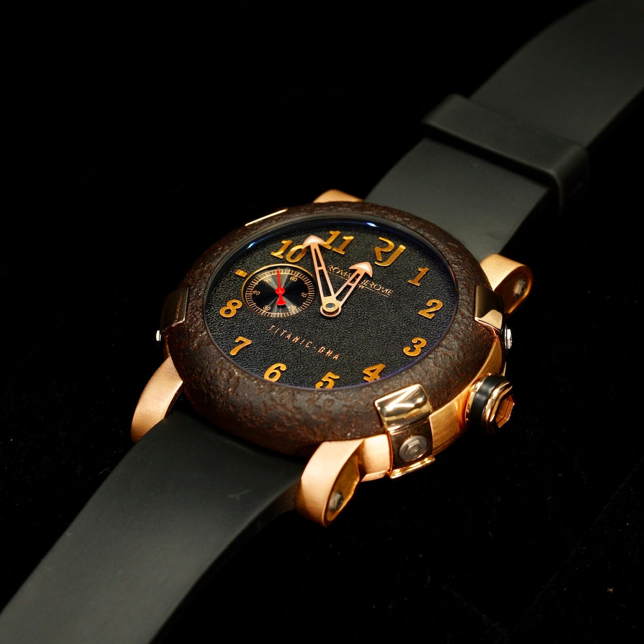 Romain Jerome Titanic-DNA T.OXY3.2222.00.BB Black Dial Rose Gold Rubber Strap 46mm