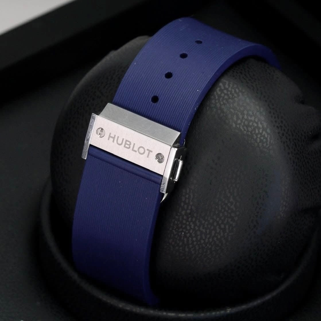 Hublot Classic Fusion 521.EX.7170.RX.GIT19 “GARAGE ITALIA” Blue Ceramic 45mm