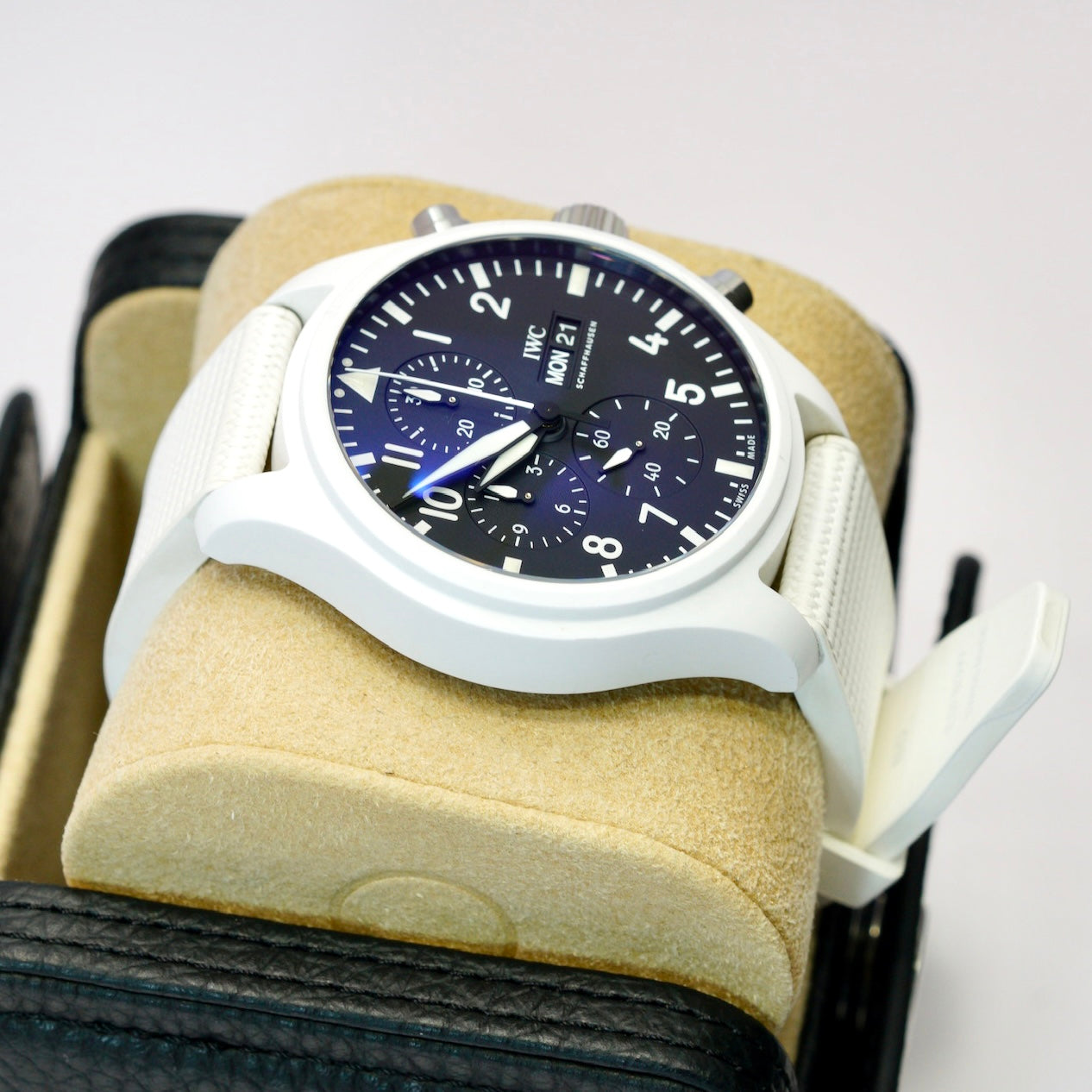 IWC Pilot IW389105 “TOP GUN” Chronograph White Ceramic 44.5mm 2024