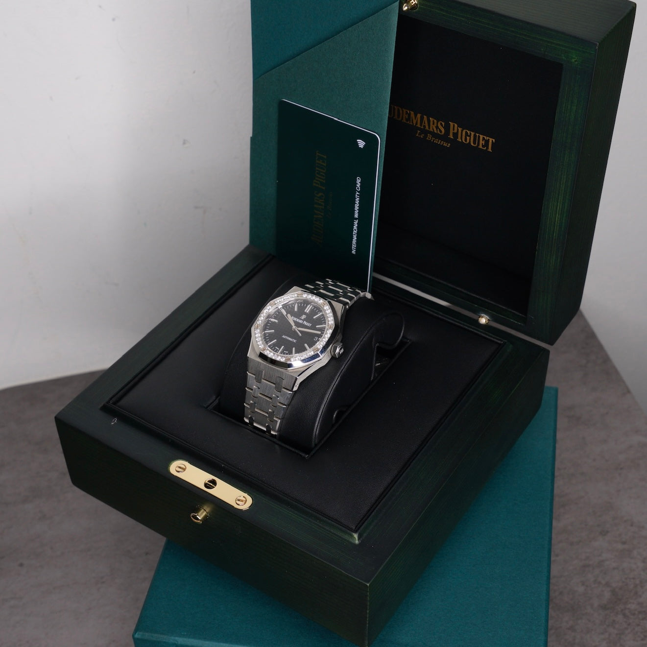 Audemars Piguet Royal Oak 15451ST.ZZ.1256ST.01 Black Dial Diamond Bezel Stainless Steel 37mm
