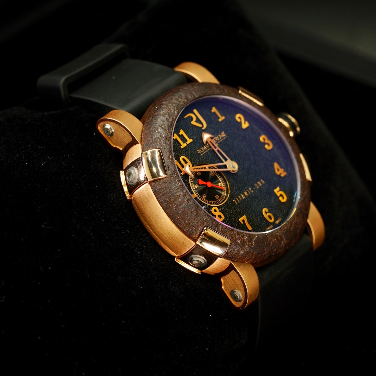 Romain Jerome Titanic-DNA T.OXY3.2222.00.BB Black Dial Rose Gold Rubber Strap 46mm