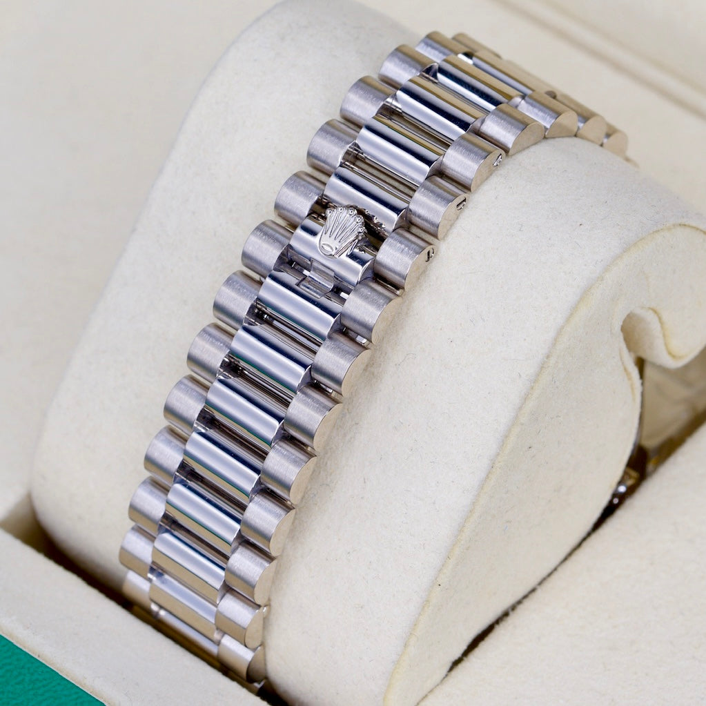 Rolex Day-Date 228239 “OLIVE” Green Olive Roman Dial White Gold President 40mm 2016