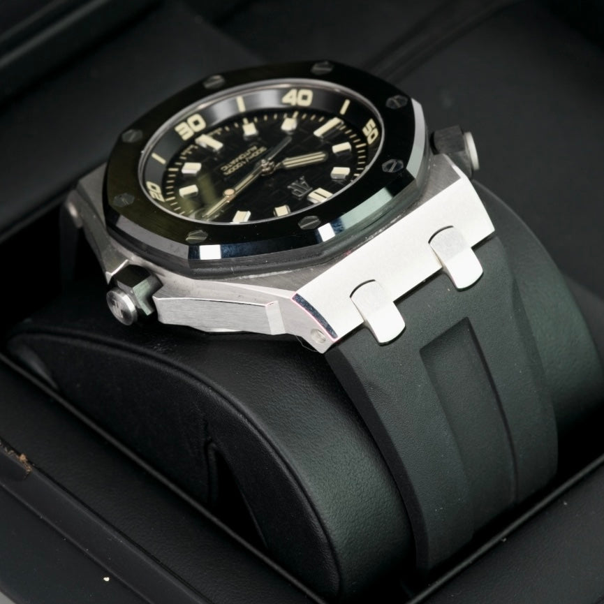 Audemars Piguet Royal Oak Offshore Diver 15720CN.OO.A002CA.01 White Gold Black Dial Black Rubber Strap 42mm