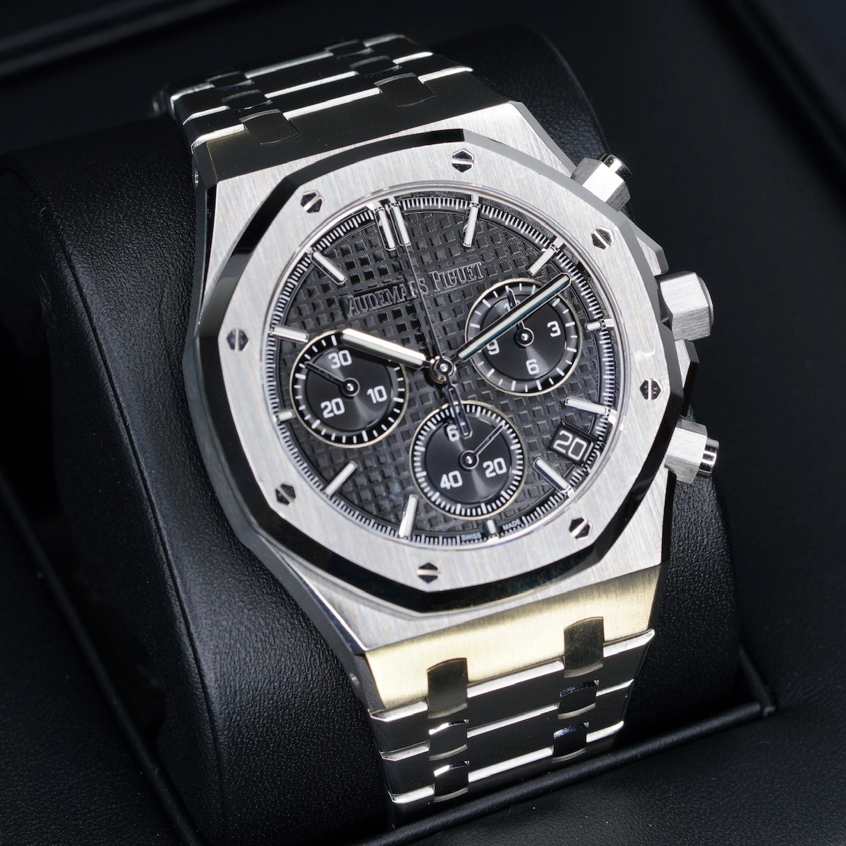 Audemars Piguet Royal Oak 26240ST.OO.1320ST.06 “50TH ANNIVERSARY” Black Dial Stainless Steel 41mm