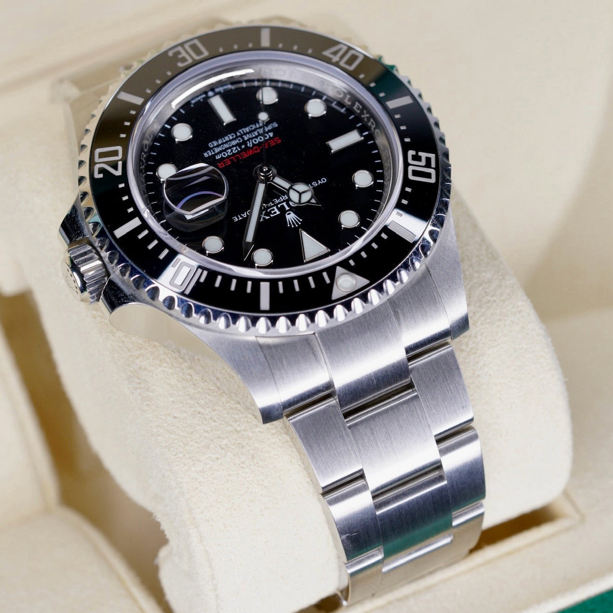 Rolex Sea-Dweller 126600 “RED LETTERS” Black Dial Red Letters Stainless Steel 43mm 2020