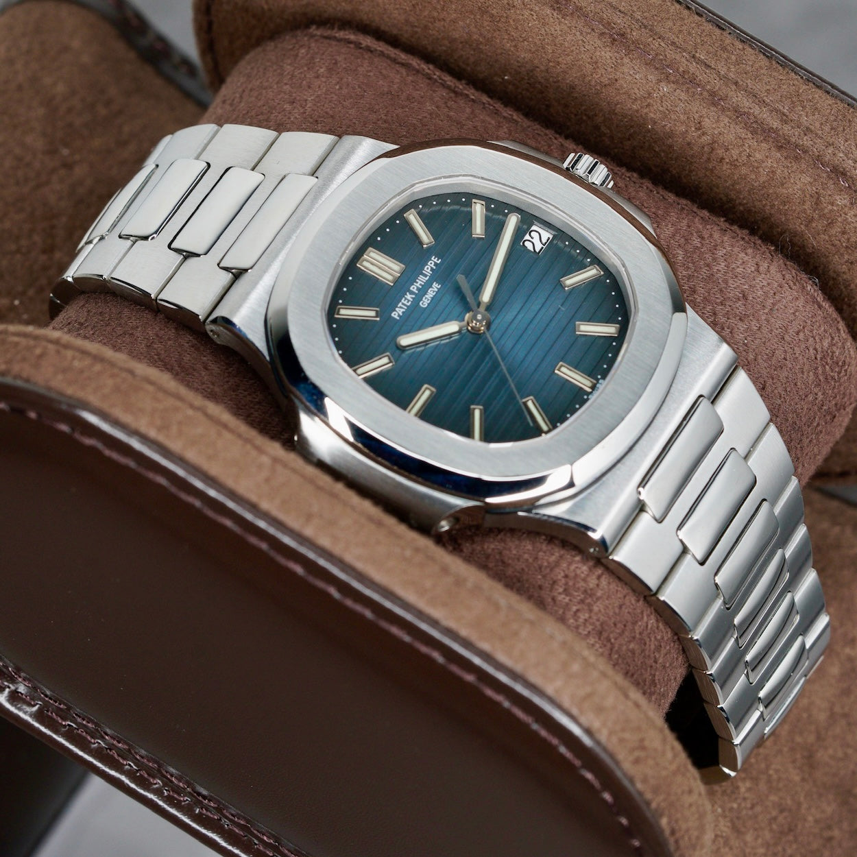 Patek Philippe Nautilus 5711 1A-001 Blue Dial Stainless Steel 40mm 2007