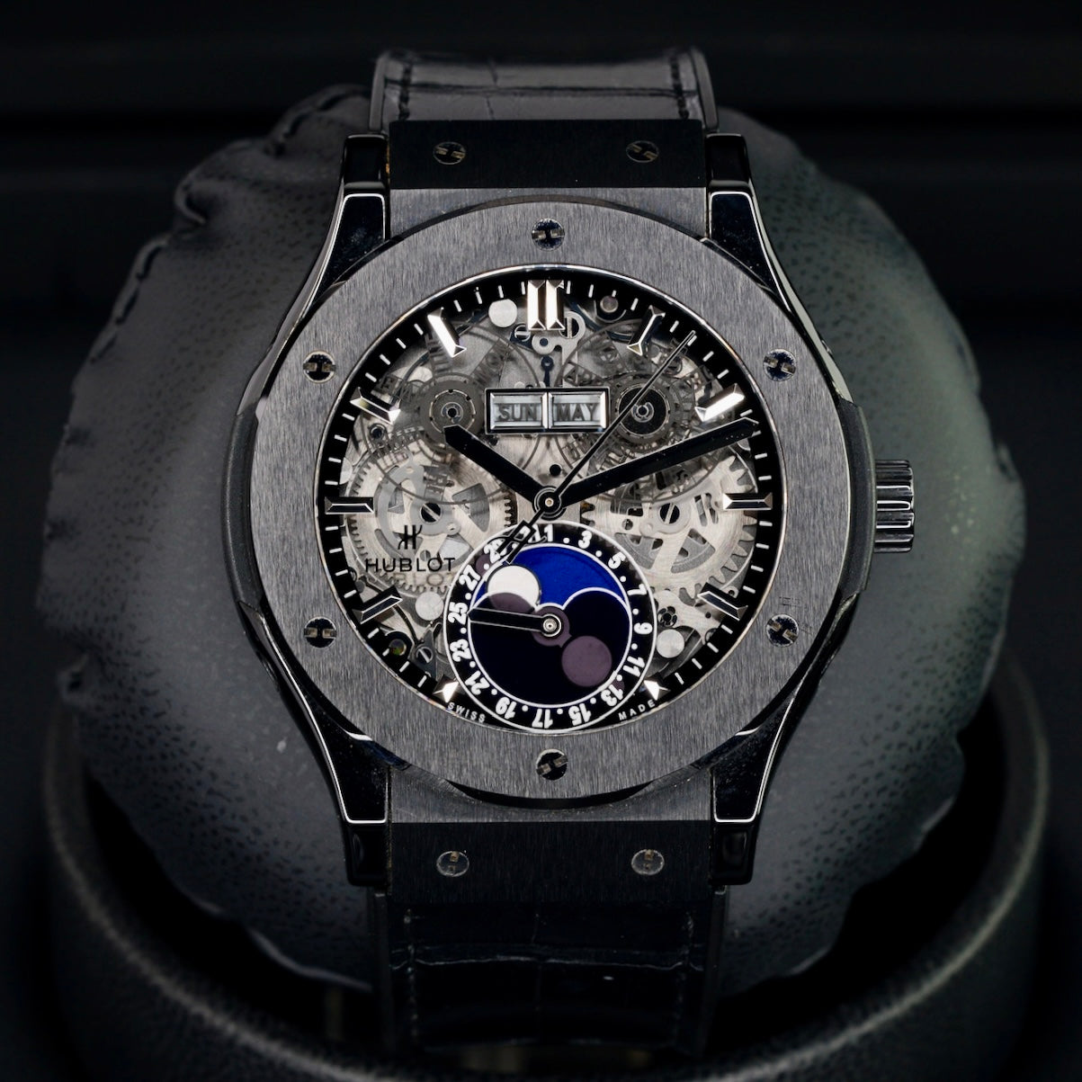 Hublot Classic Fusion 517.CX.0170.LR Aerofusion Moonphase Black Ceramic Skeleton 45mm