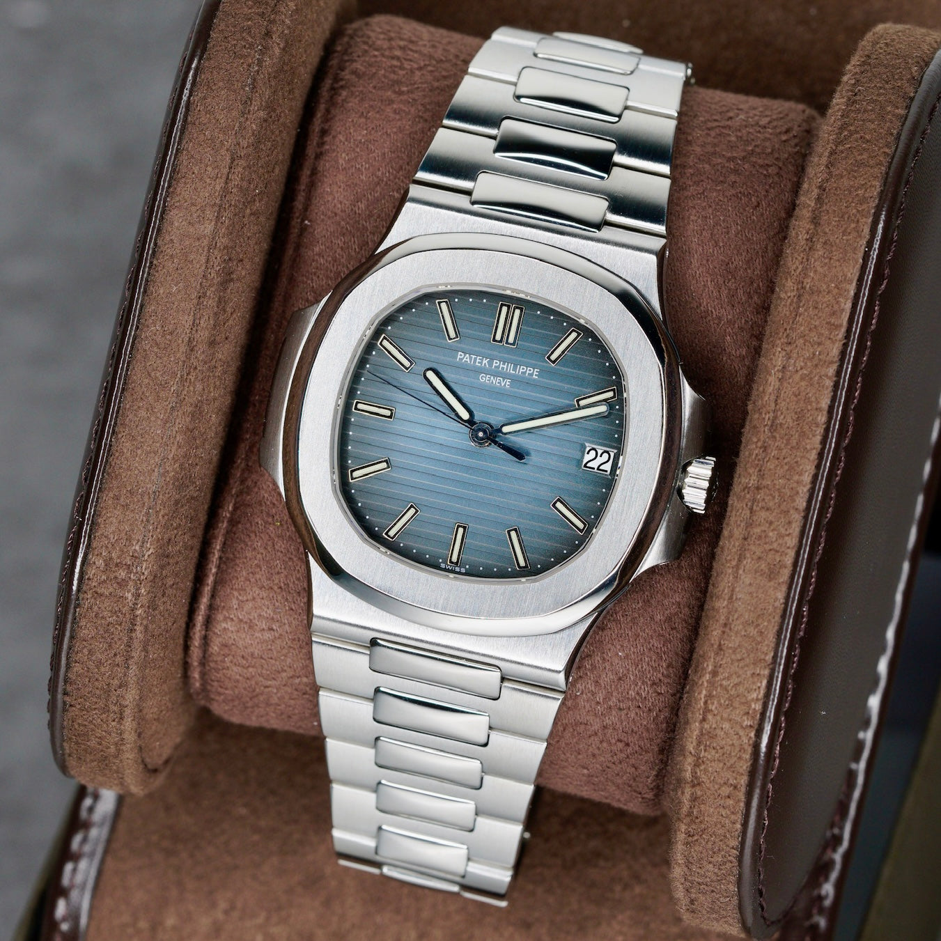 Patek Philippe Nautilus 5711 1A-001 Blue Dial Stainless Steel 40mm 2007