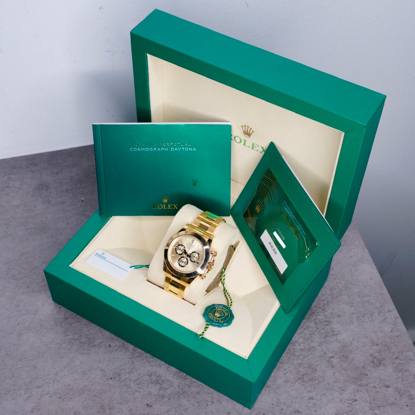 Rolex Daytona 126508 Champagne Dial Yellow Gold 40mm 2024
