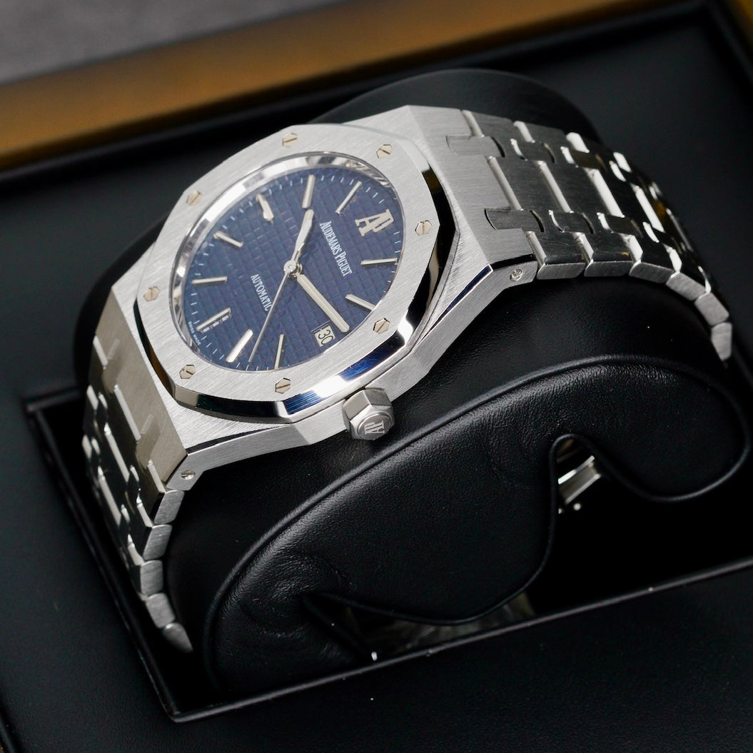 Audemars Piguet Royal Oak 15300ST.OO.1220ST.02 “BLUE OAK” Blue Dial Stainless Steel 39mm