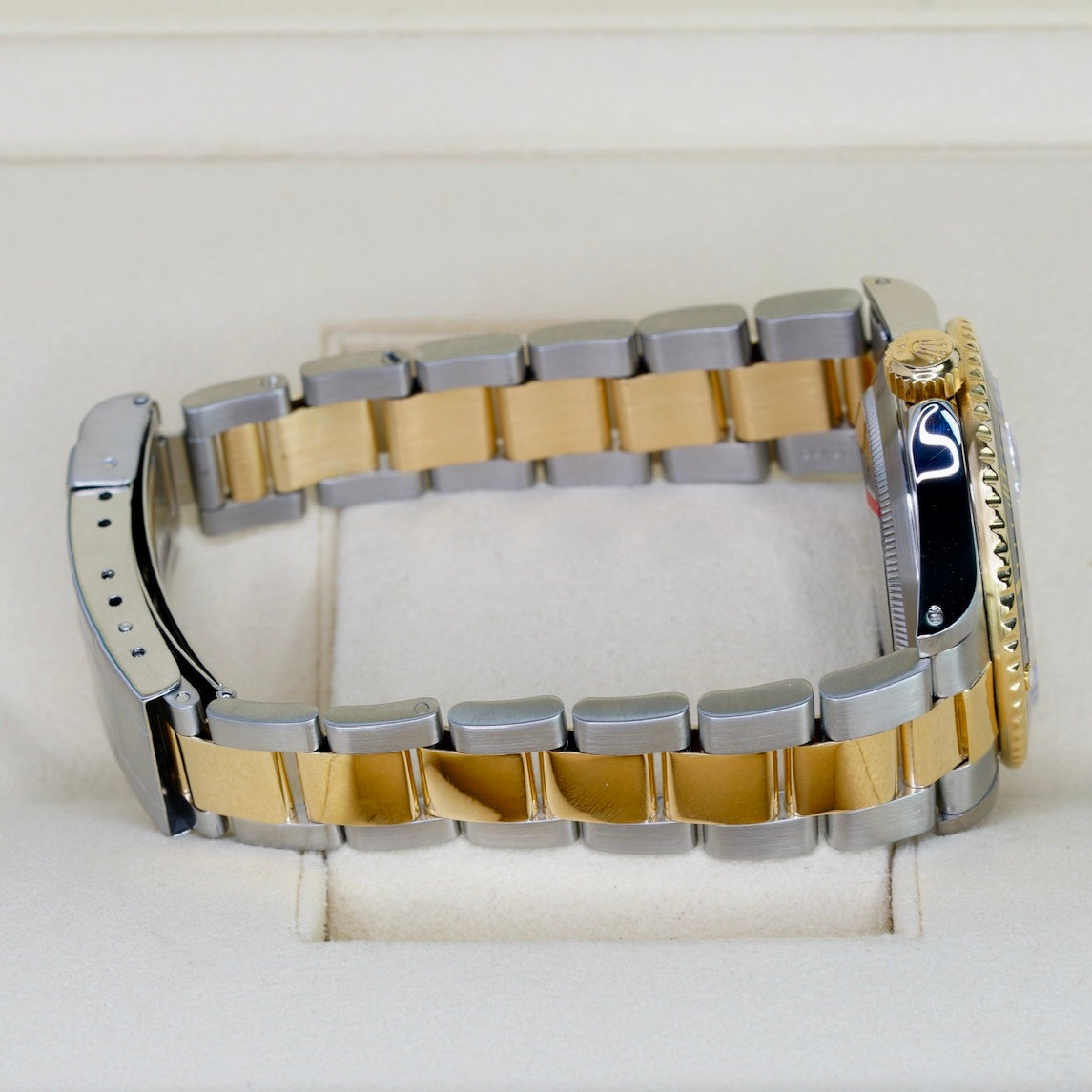 Rolex Submariner Date 16613LN Black Dial Two-Tone Yellow Gold & Steel 40mm