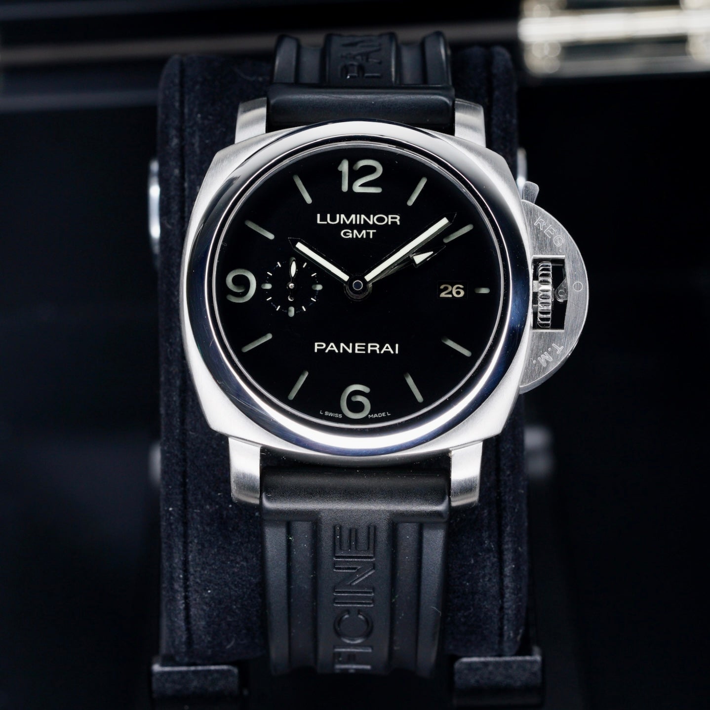 Panerai Luminor 1950 PAM 00320 Black Dial Stainless Steel Rubber Strap