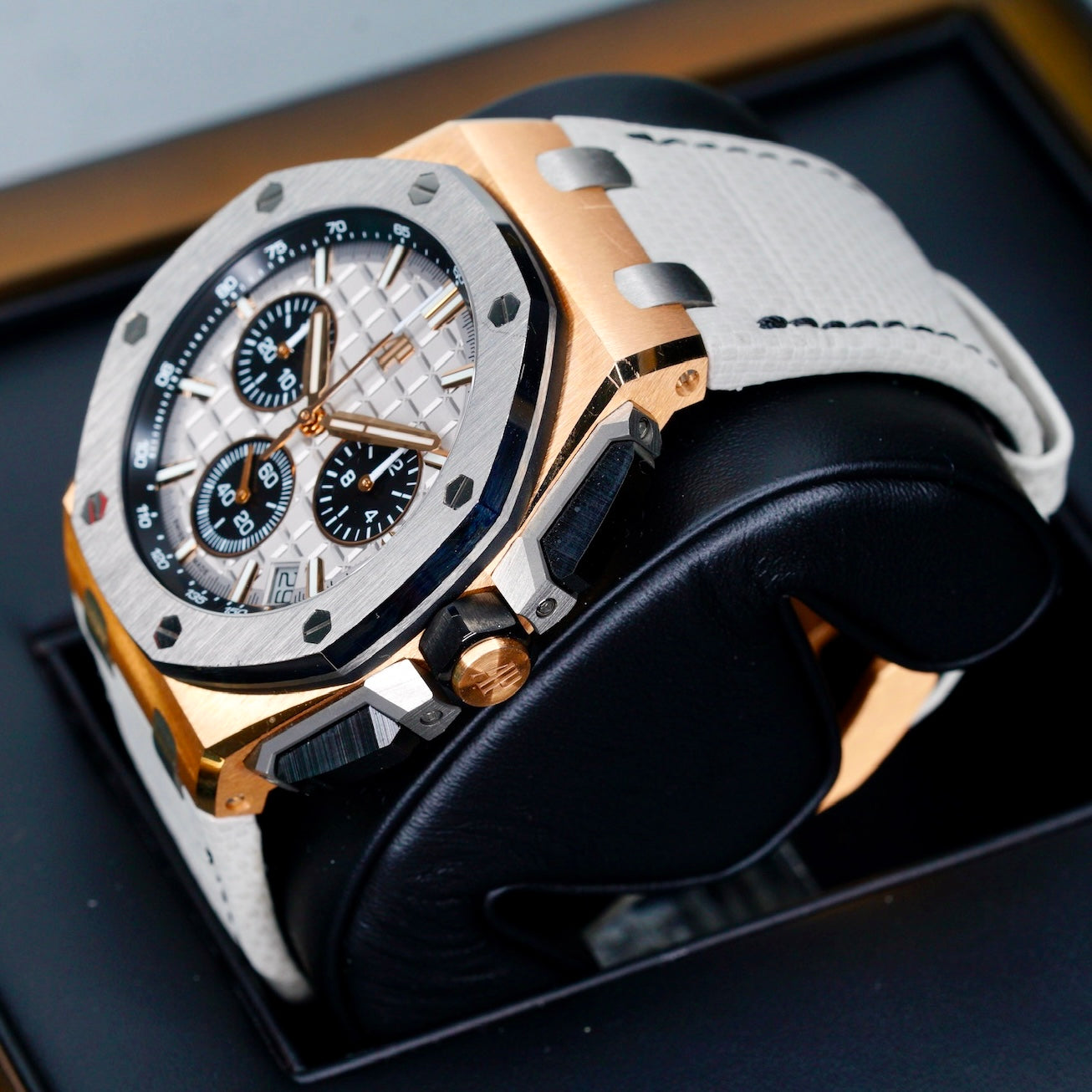 Audemars Piguet Royal Oak Offshore 26420OI.OO.A015VE.01 “BABY LEBRON” Grey Dial Rose Gold Chronograph 43mm