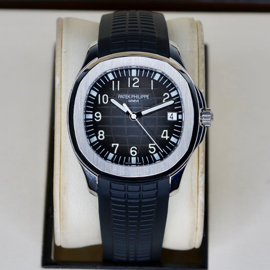 Patek Philippe Aquanaut 5167/1A-001 “BLACK AQUA” Black Smoked Dial Stainless Steel Tropical & Steel Bracelet 40mm 2020