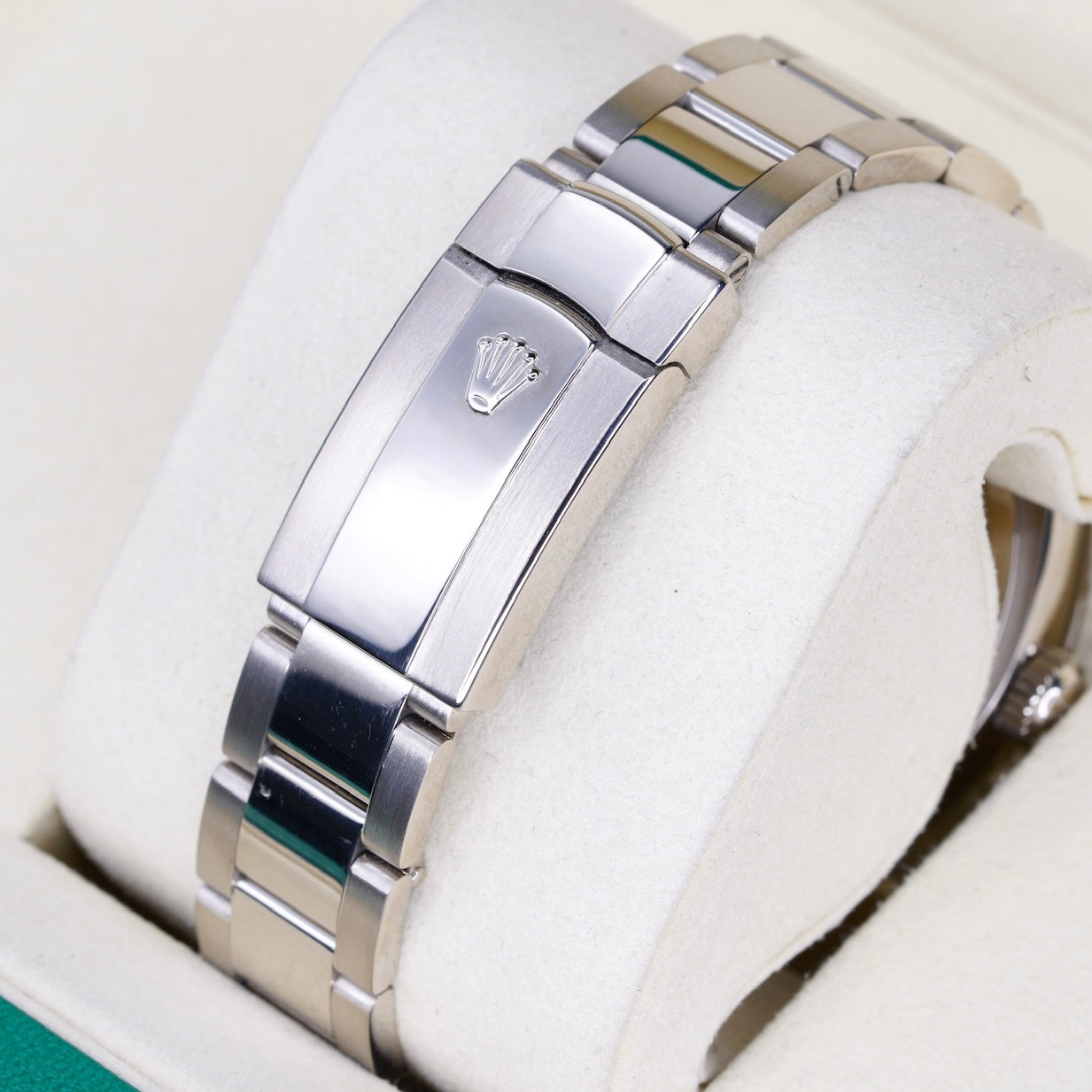 Rolex Sky-Dweller 326939 “CREAM SKY” Ivory Dial White Gold 42mm