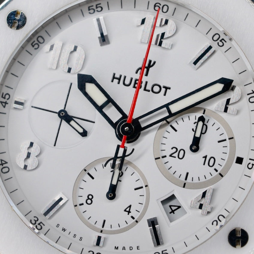 Hublot Big Bang 301.SE.230.RW White Dial Ceramic Case Rubber Strap 44mm