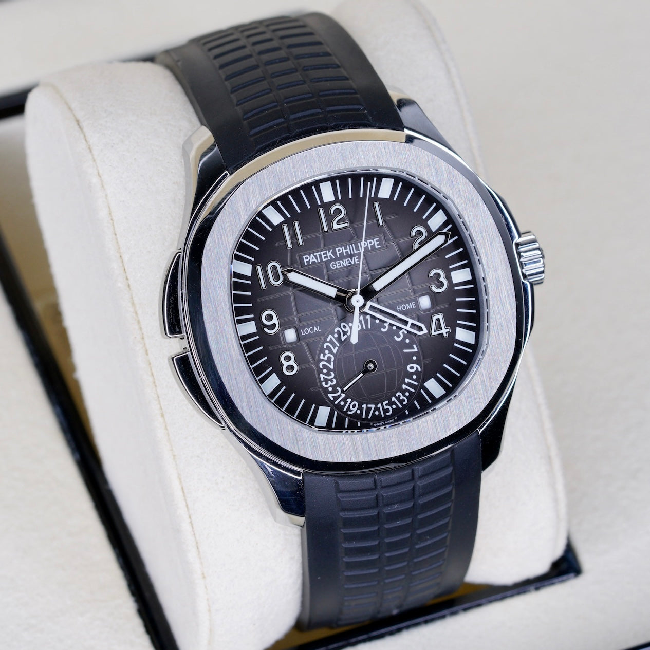 Patek Philippe Aquanaut 5164A-001 “AQUA TRAVEL” Black Dial Stainless Steel Travel Time 40.8mm 2021
