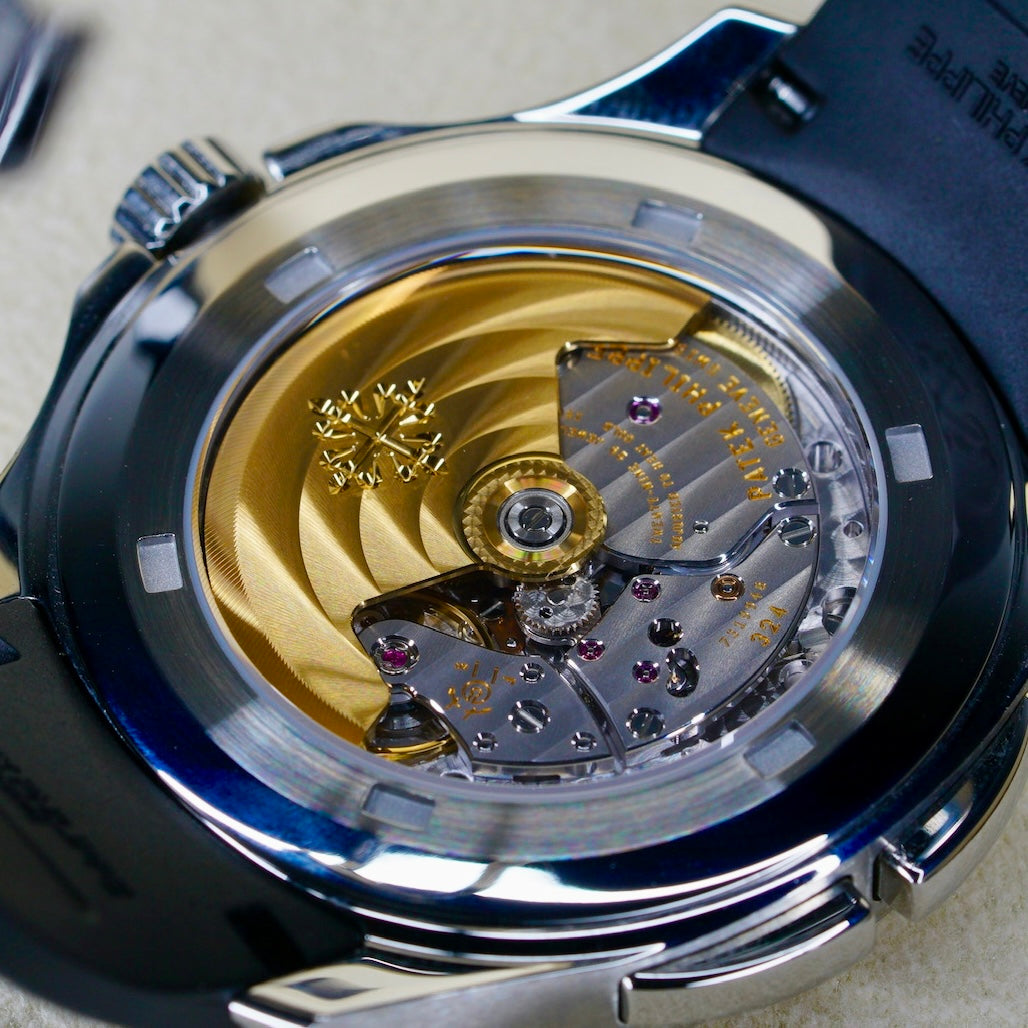 Patek Philippe Aquanaut 5164A-001 “BLACK TRAVEL TIME” Black Smoked Dial Stainless Steel Tropical Strap 40.8mm 2020