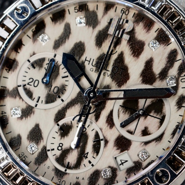 Hublot Big Bang 341.CW.7717.NR.1977  “SNOW LEOPARD” White Leopard Dial Diamond Bezel Leopard Strap 41mm