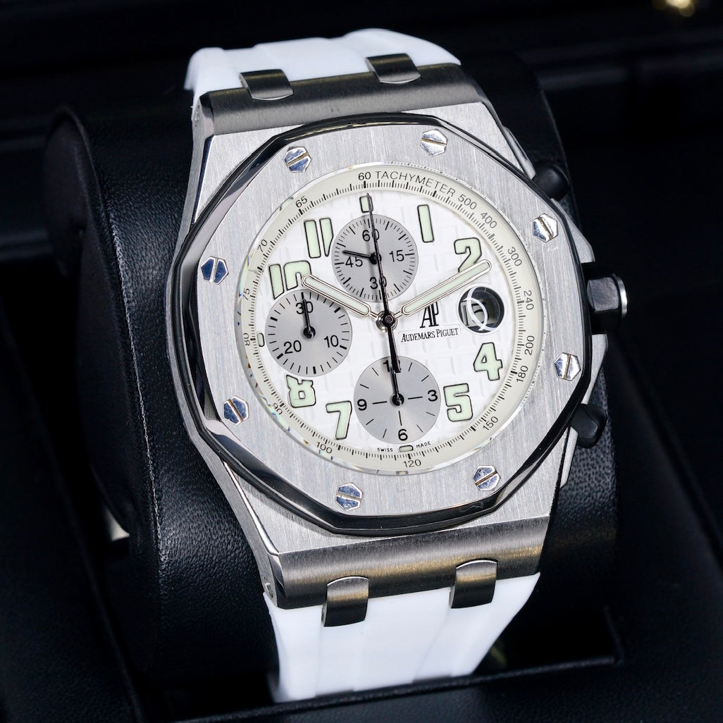 Audemars Piguet Royal Oak Offshore 25940SK.OO.D002CA.02.A “RUBBER CLAD” White Dial Stainless Steel White Rubber Strap 42mm