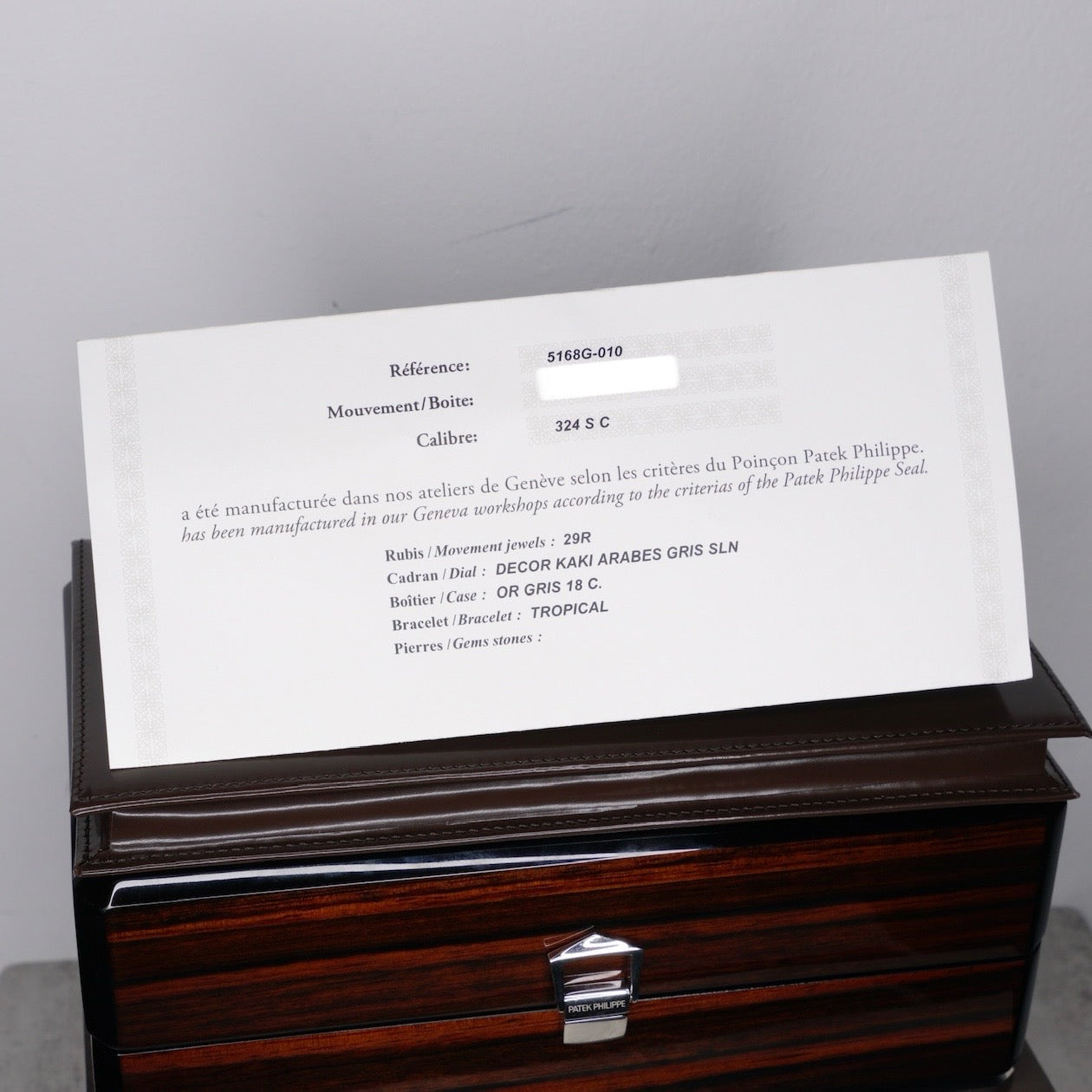 Patek Philippe Aquanaut 5168G-010 ”GREEN AQUA” Khaki Green Dial Green White Gold Tropical Strap 42mm 2021