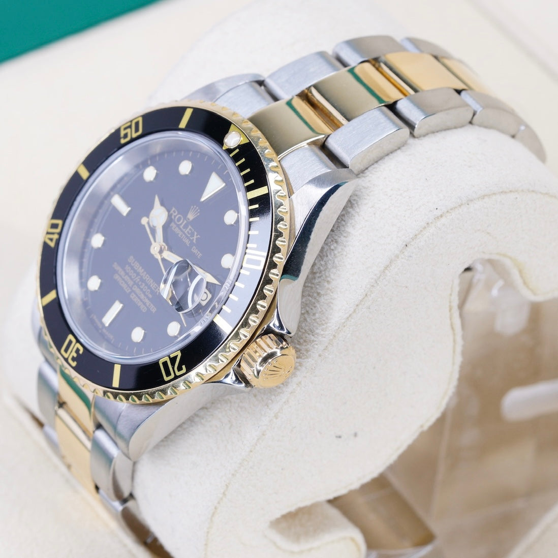 Rolex Submariner Date 16613 Black Dial Two-Tone Yellow Gold & Steel No Holes Gold Thru Buckle 40mm