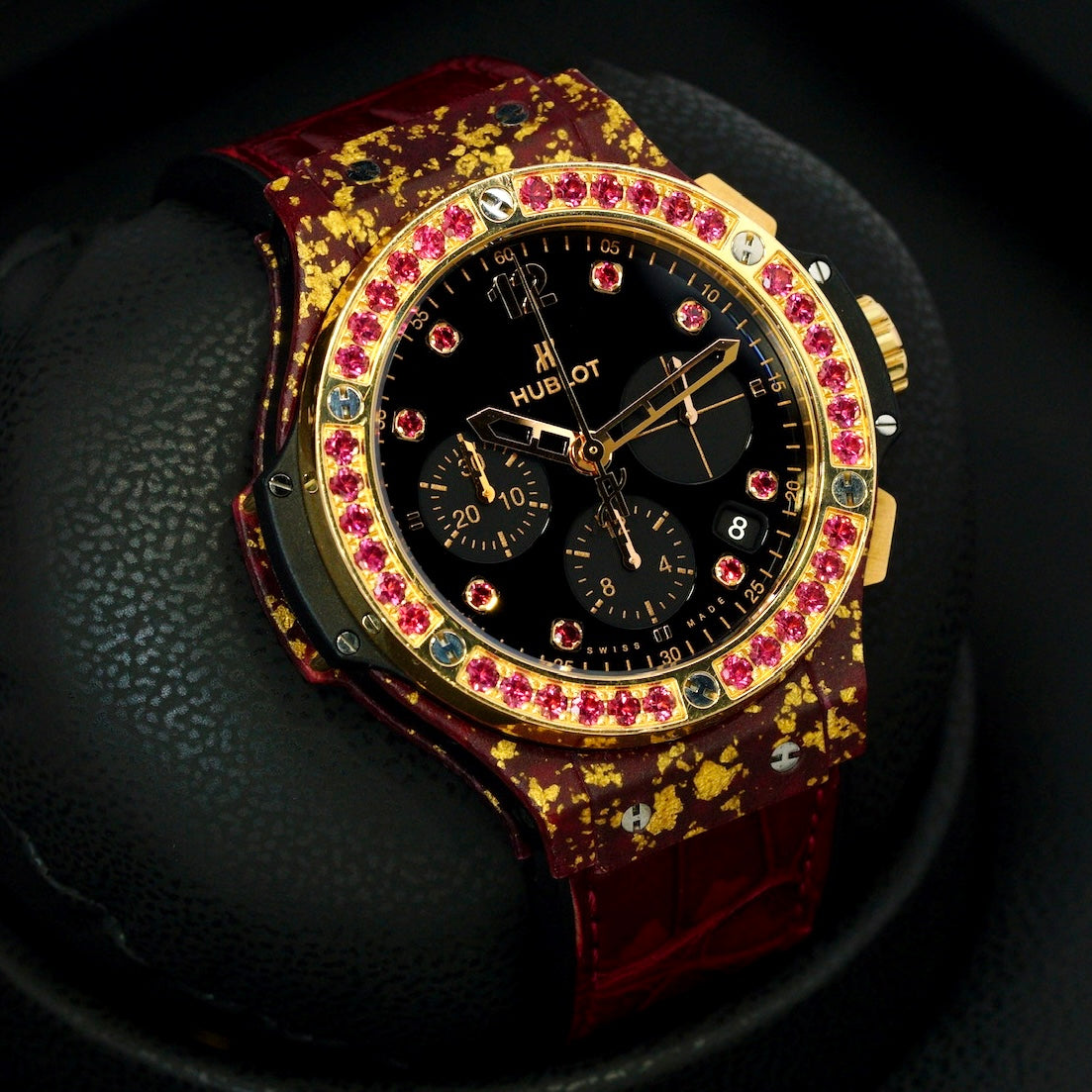 Hublot Big Bang “GOLD LINEN” Chronograph Limited Edition 200 PCS 41mm