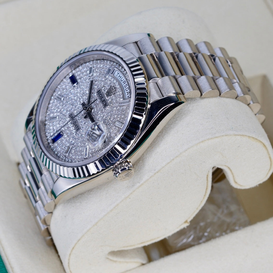 Rolex Day Date 228239 “AM DIAMOND SET” Am Diamond Dial White Gold 40mm