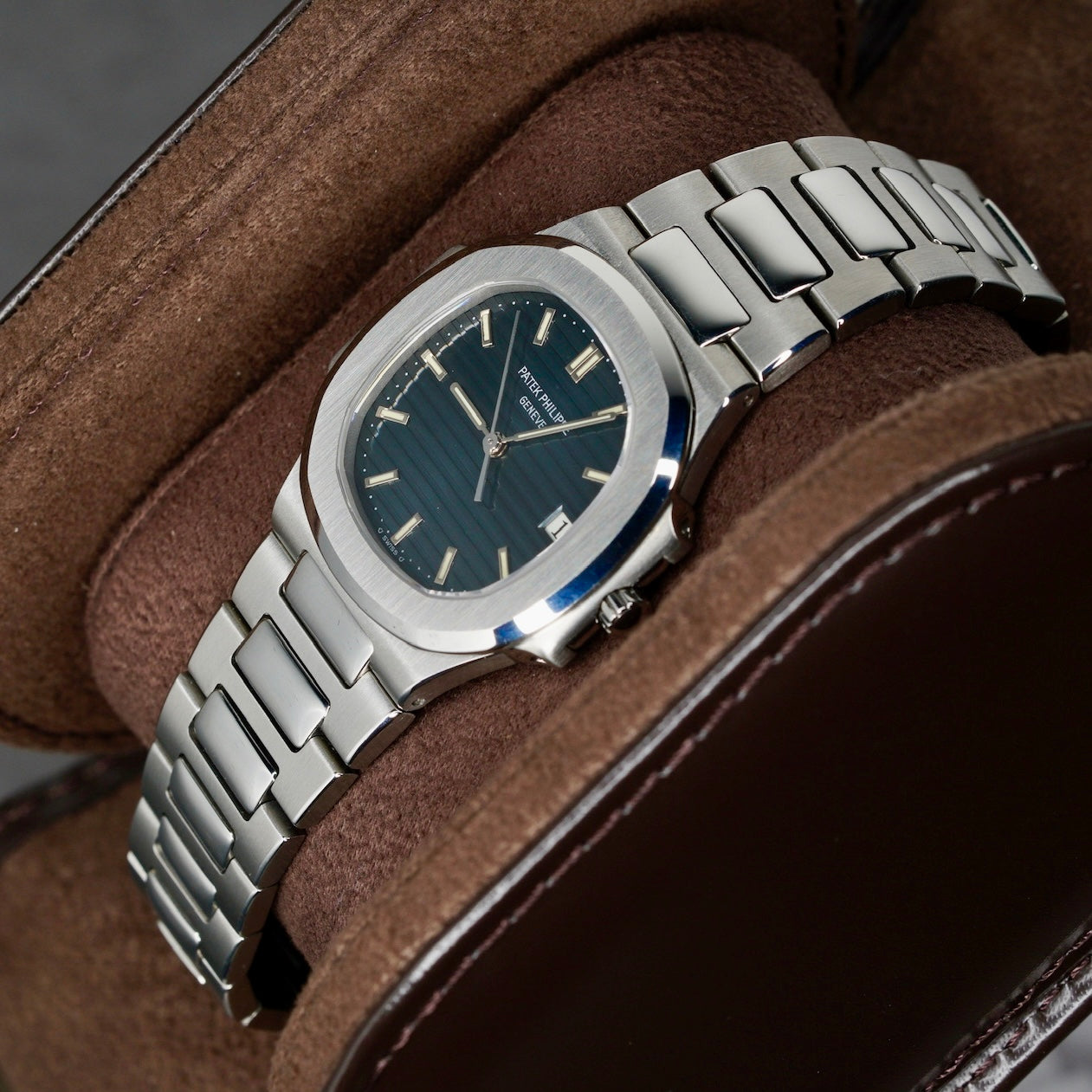 Patek Philippe Nautilus 3900/1A Blue Dial Stainless Steel 33mm