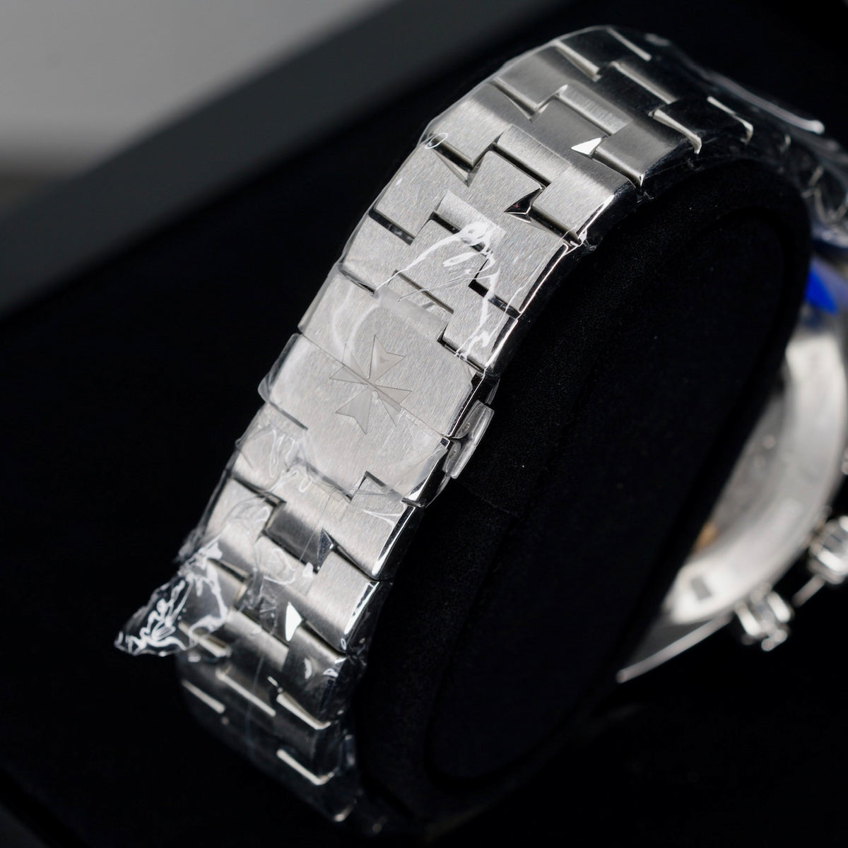 Audemars Piguet Royal Oak 26331ST.OO.1220ST.03 “PANDA” White Dial Black Sub Dials Stainless Steel 41mm