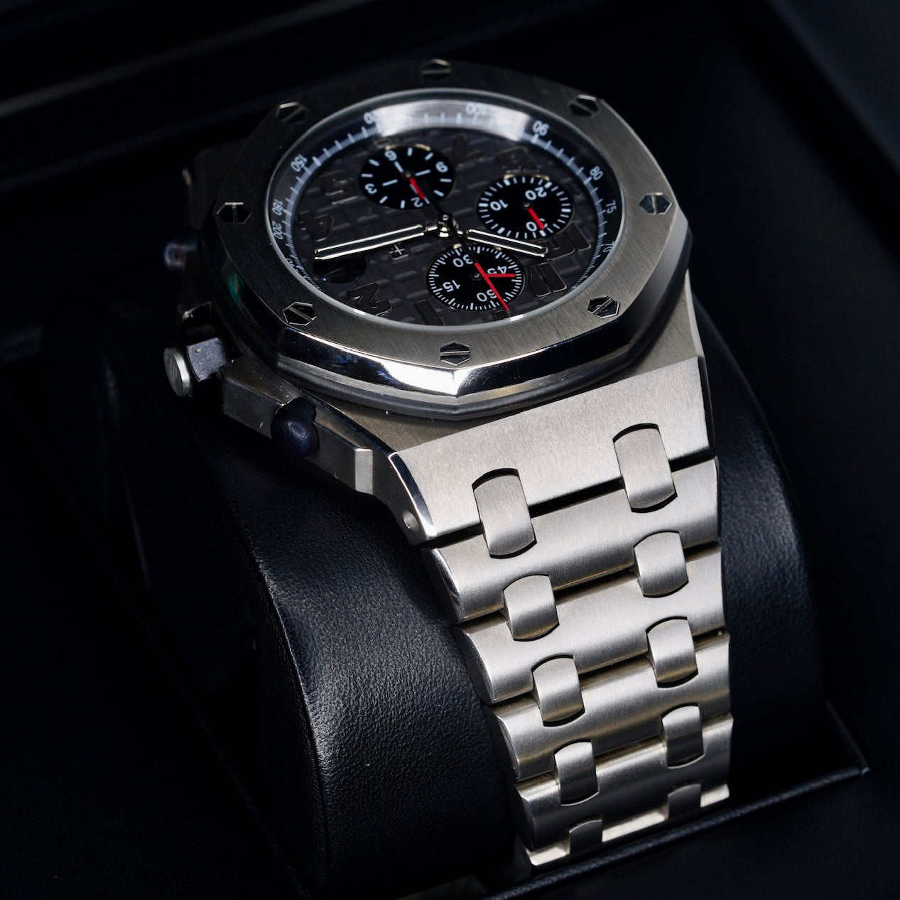 Audemars Piguet Royal Oak Offshore 26170TI.OO.1000TI.01 “BEAST” Grey Dial Titanium Chronograph 42mm