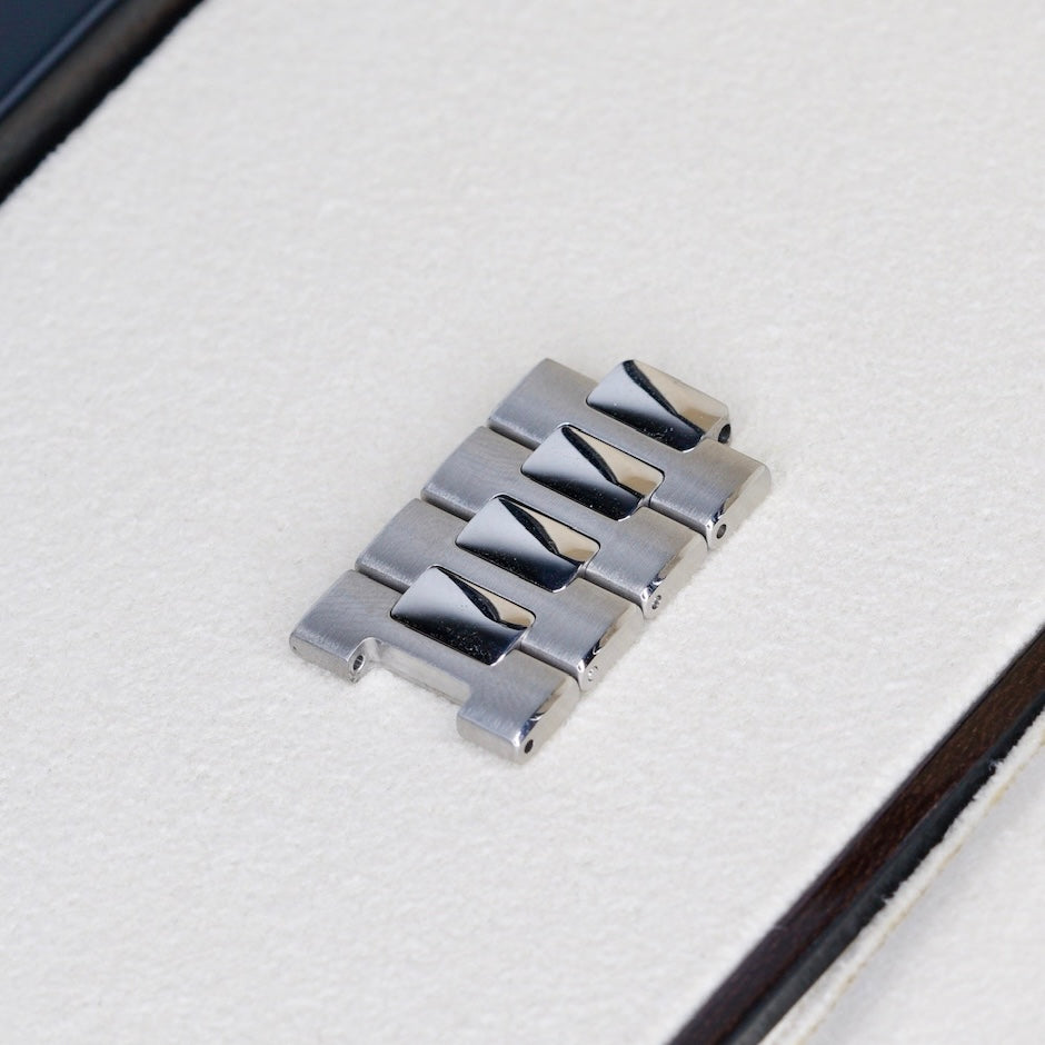 Patek Philippe Nautilus 5711/1A-010 Blue Smoked Dial Stainless Steel 40mm 2018