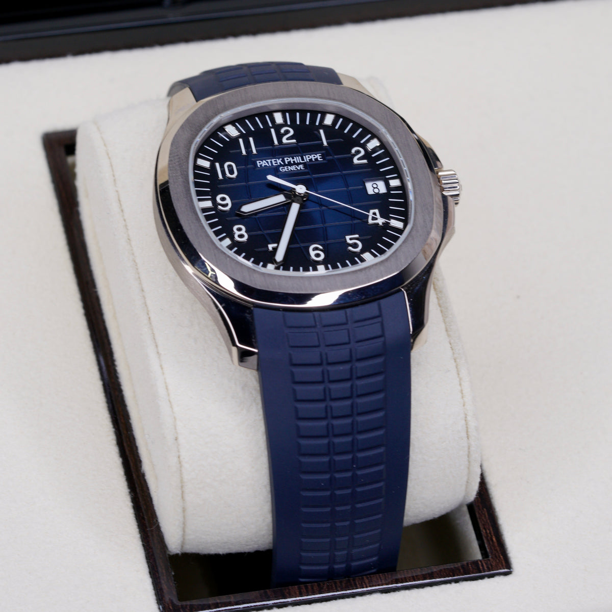 Patek Philippe Aquanaut 5168G-001 “BLUE AQUA” Blue Dial White Gold Tropical Strap 42mm 2024