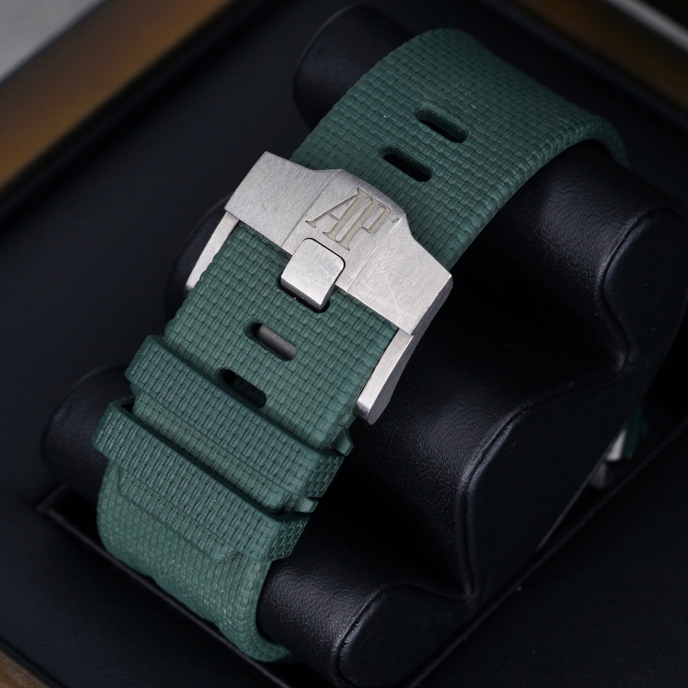 Audemars Piguet Royal Oak Offshore 26405CE.OO.A056CA.01 “TACTICAL GREEN” Smoked Green Dial Ceramic Selfwinding Chronograph 44mm
