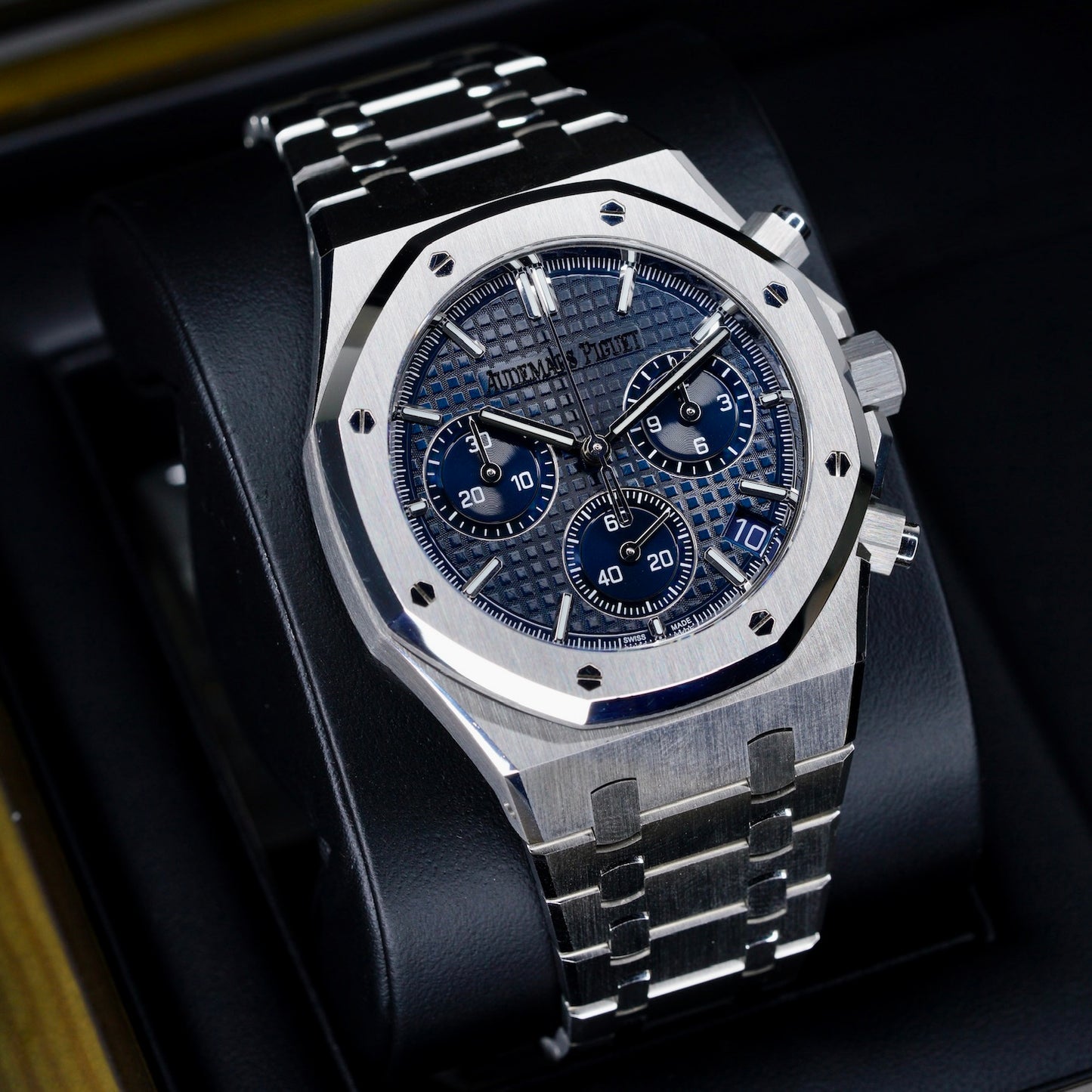 Audemars Piguet Royal Oak 26240ST.OO.1320ST.01 “50 ANNIVERSARY” Blue Dial Stainless Steel Selfwinding Chronograph 41mm