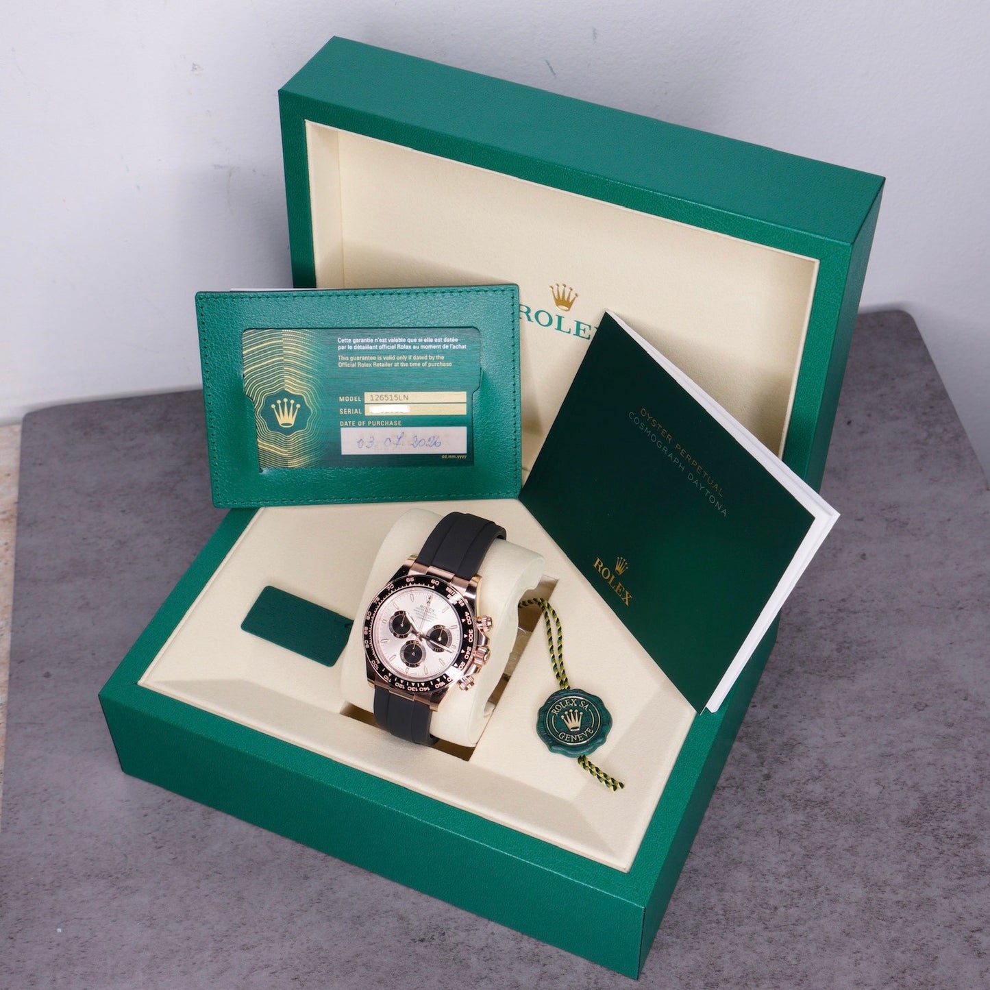 Rolex NEW 2026 Daytona 126515LN “SUNDUST” Sundust Dial Rose Gold  Oysterflex Cosmograph 40mm