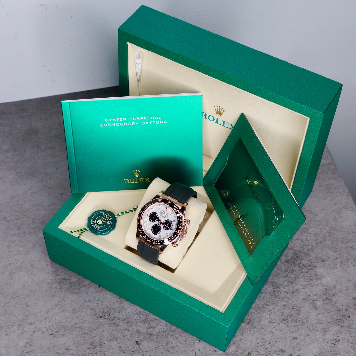 Rolex NEW 2026 Daytona 126515LN “METEORITE” Meteorite Dial Rose Gold Oysterflex Cosmograph 40mm