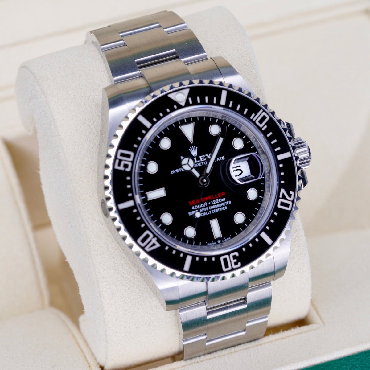 Rolex Sea-Dweller 126600 “RED LETTERS” Black Dial Red Letters Stainless Steel 43mm 2020